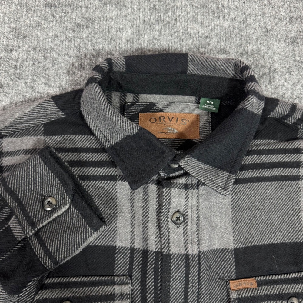 Orvis Flannel Plaid Button Down Shirt Mens Size M Gray Black Cotton Blend EUC